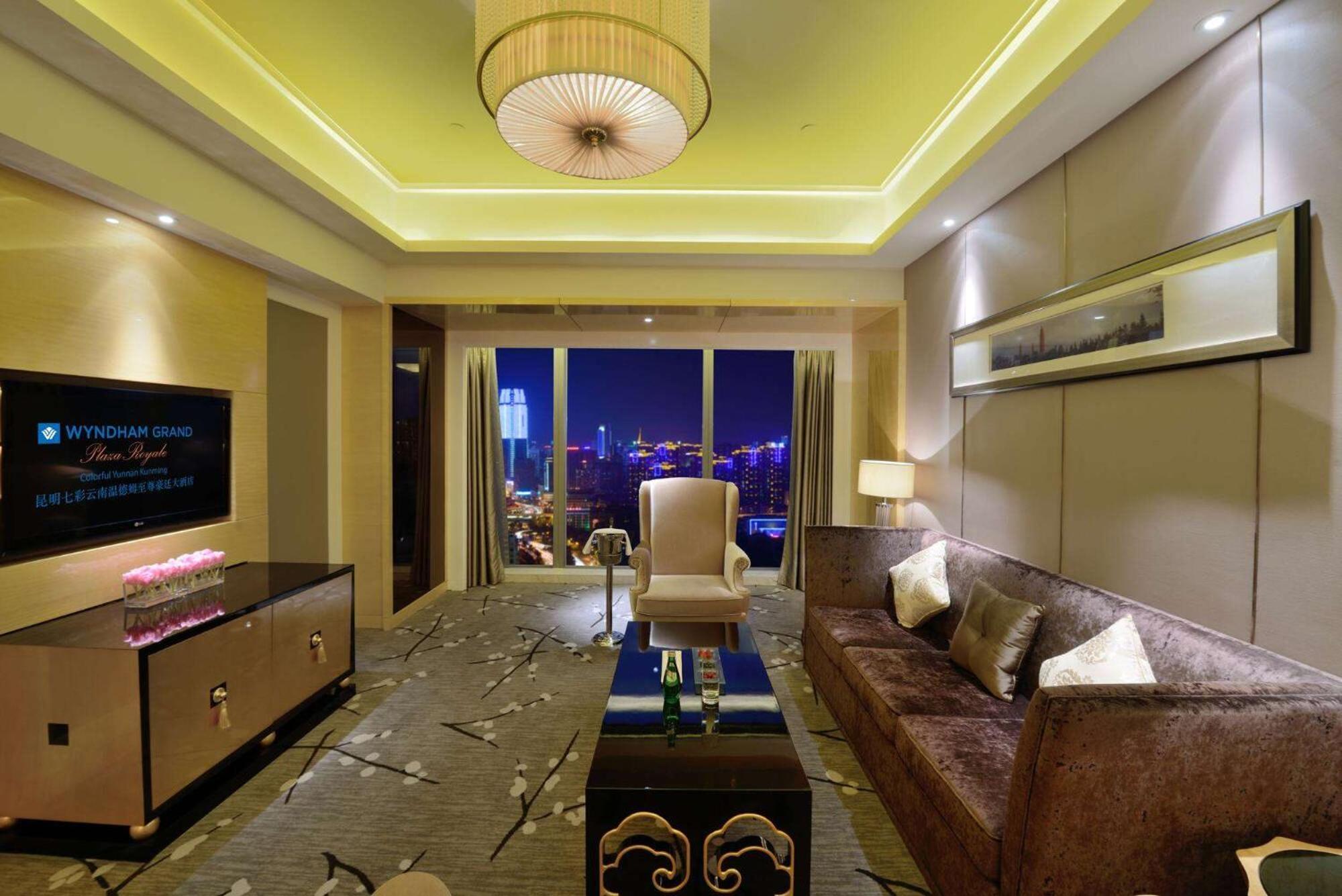Wyndham Grand Plaza Royale Colorful Yunnan Hotell Kunming Eksteriør bilde